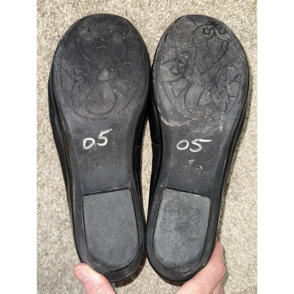 Dansko Oksana Loafers EU 39 / US 8.5-9 Black Leather Shoes Patent Trim Slip On